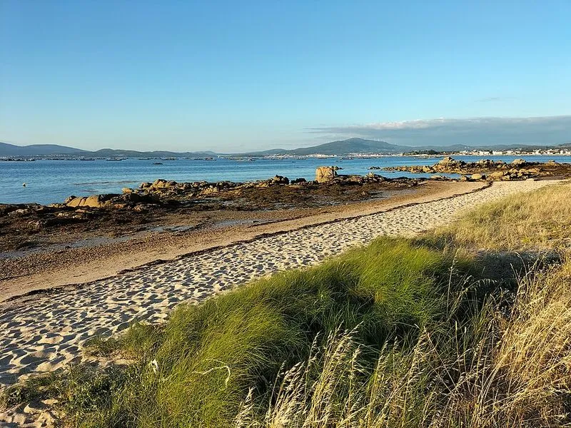 Playa de A Cruz en A Illa de Arousa, Pontevedra — foto 4 de 5