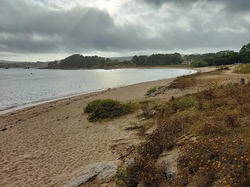 Playa de A Illa en A Pobra do Caramiñal