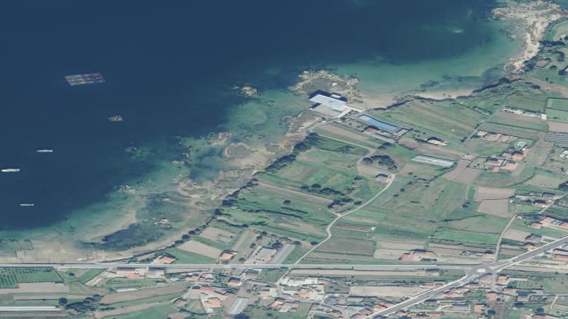 Vista aérea de Playa de Aduana en Vilanova de Arousa, Pontevedra