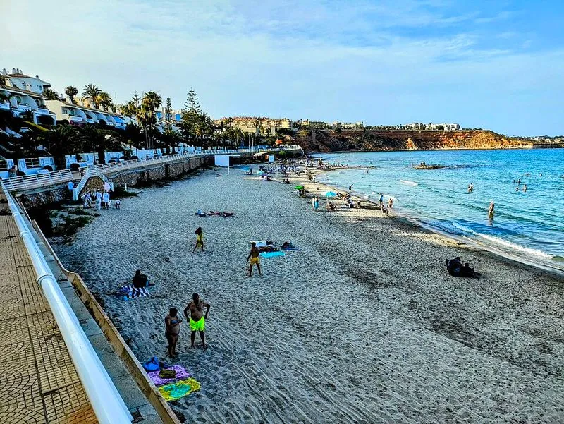 Playa Aguamarina en Orihuela, Alicante — foto 3 de 4