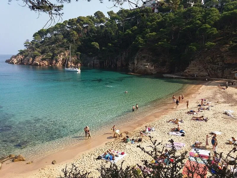 Playa Aiguablava en Begur, Gerona — foto 2 de 10