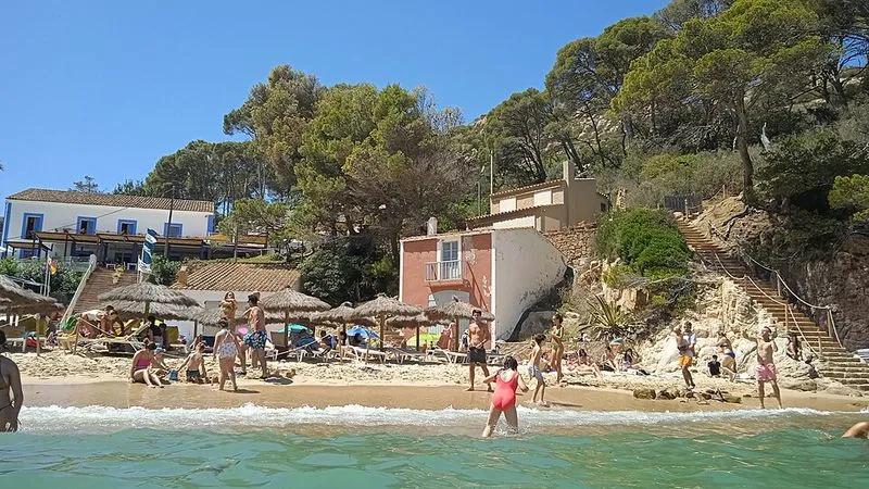 Playa Aiguablava en Begur, Gerona — foto 4 de 10