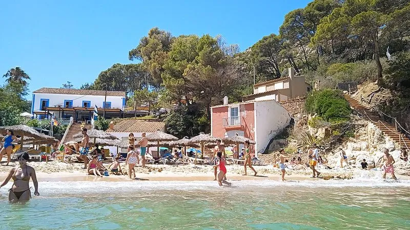 Playa Aiguablava en Begur, Gerona — foto 6 de 10