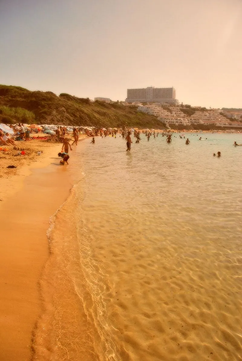 Playa Arenal d'en Castell en Es Mercadal, Islas Baleares — foto 5 de 5