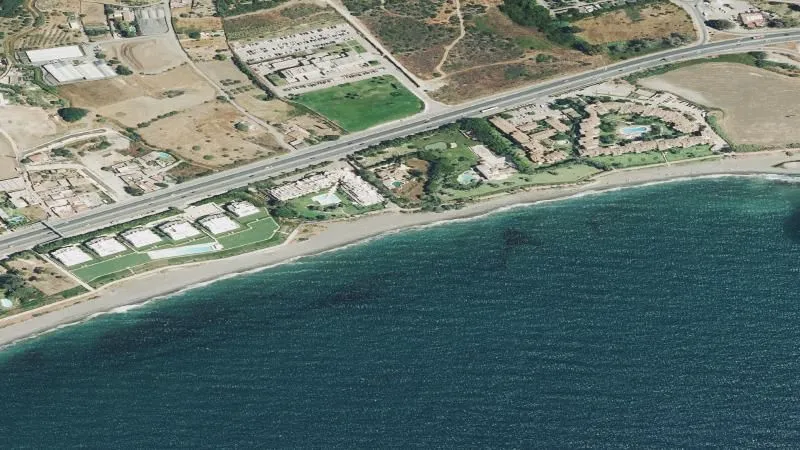 Playa de Arroyo de las Cañas en Estepona