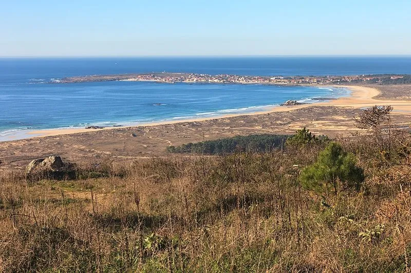 Playa de As Furnas en Ribeira, A Coruña — foto 2 de 3