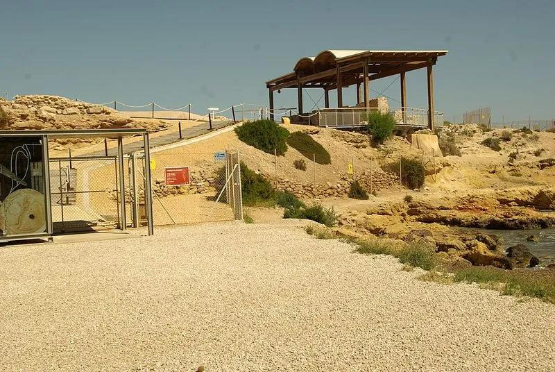 Playa Banyets de la Reina en El Campello, Alicante — foto 5 de 5