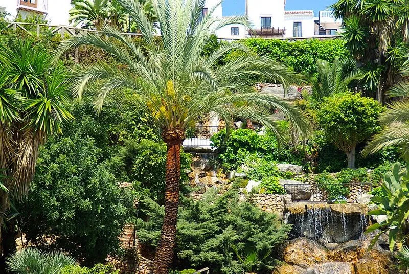 Playa Burriana en Nerja, Málaga — foto 5 de 9