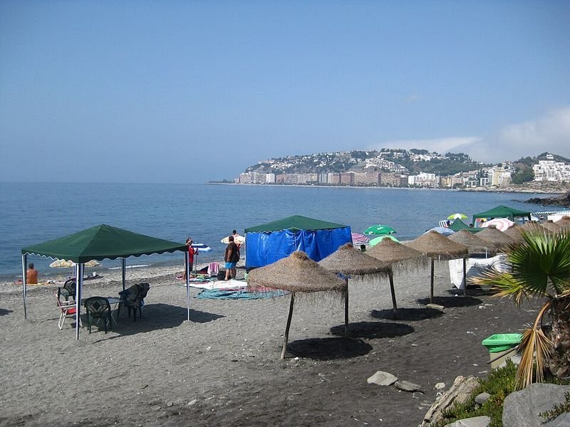 Playa Cabria en Almuñécar, Granada
