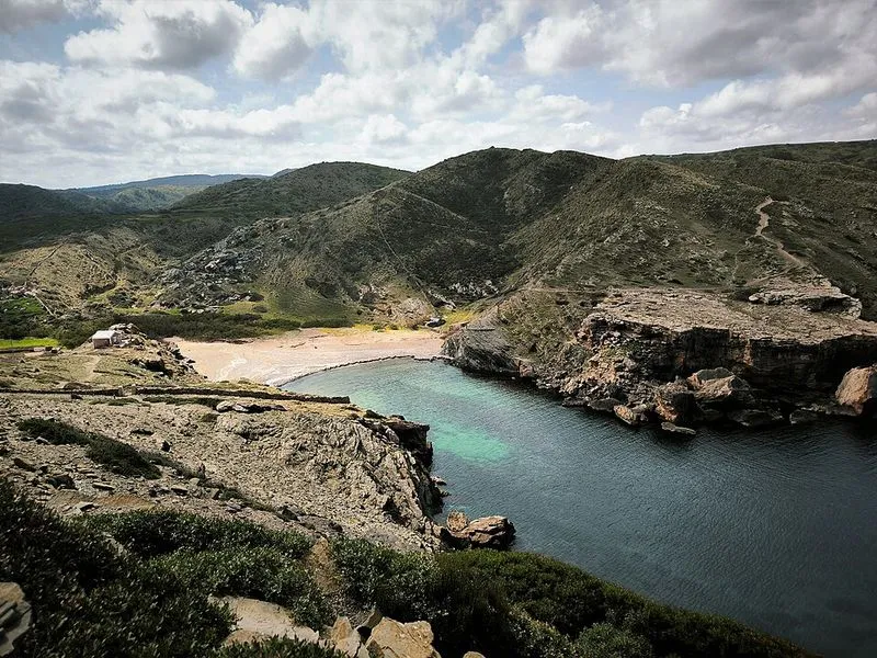 Playa Cala Calderer en Es Mercadal, Islas Baleares — foto 3 de 5