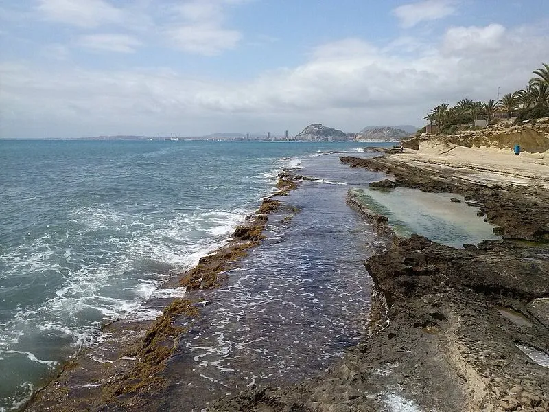Playa Cala Cantalars en Alacant/Alicante, Alicante — foto 7 de 8