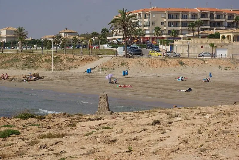 Playa Cala Cerrada en Orihuela, Alicante — foto 8 de 10