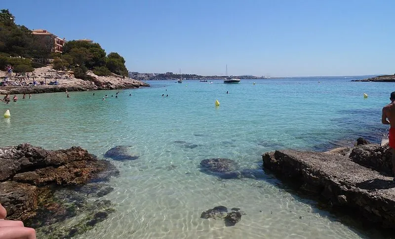 Playa Cala Comtessa en Calvià, Islas Baleares — foto 3 de 7