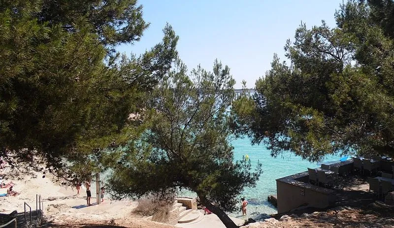Playa Cala Comtessa en Calvià, Islas Baleares — foto 4 de 7