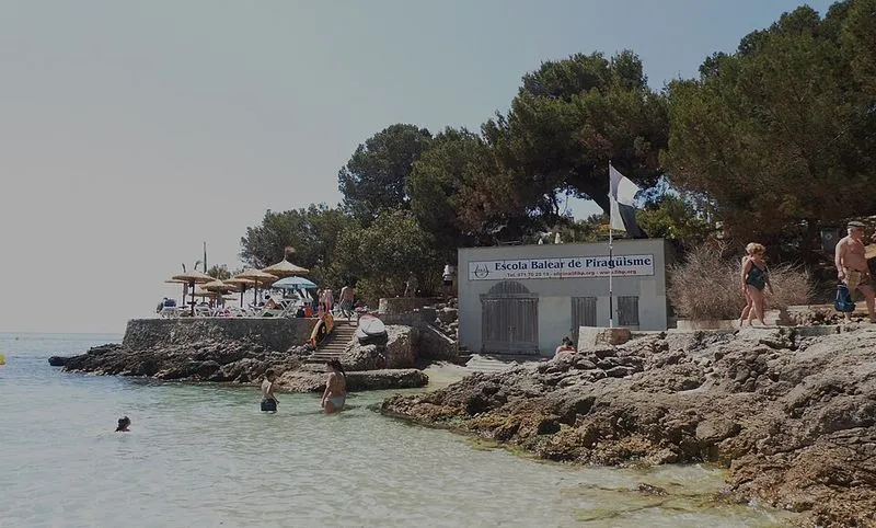 Playa Cala Comtessa en Calvià, Islas Baleares — foto 7 de 7