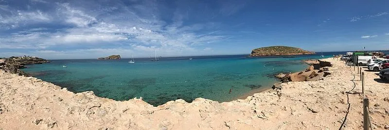 Playa Cala Conta en Sant Josep de sa Talaia, Islas Baleares — foto 3 de 9