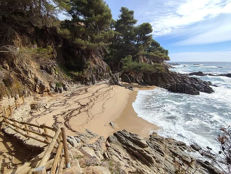 Cala de la Roca del Paller en Calonge, Gerona — foto 7 de 7
