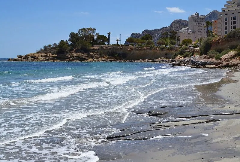 Playa Cala del Mallorquí en Calp, Alicante — foto 6 de 7