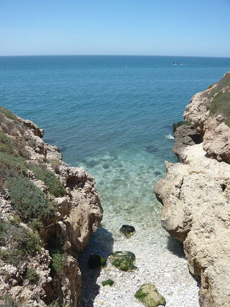 Cala del Moral en Rincón de la Victoria, Málaga — foto 2 de 3
