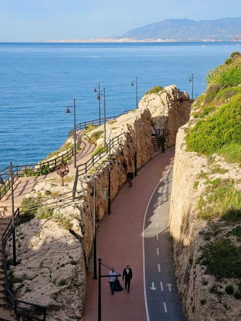 Cala del Moral en Rincón de la Victoria, Málaga — foto 3 de 3