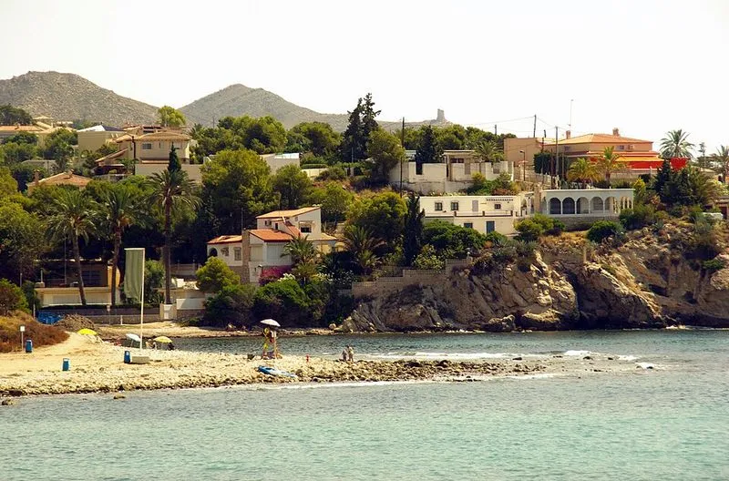 Cala del Morro Blanc en El Campello, Alicante — foto 5 de 5