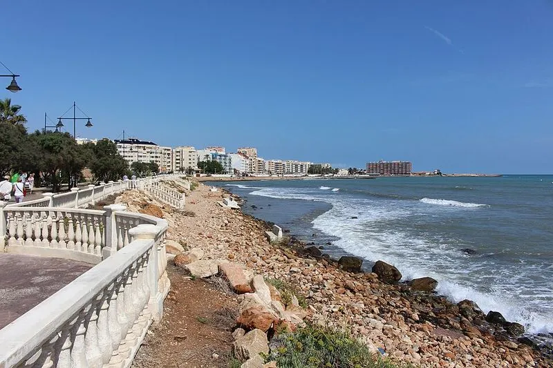 Cala del Palangre en Torrevieja, Alicante — foto 2 de 2