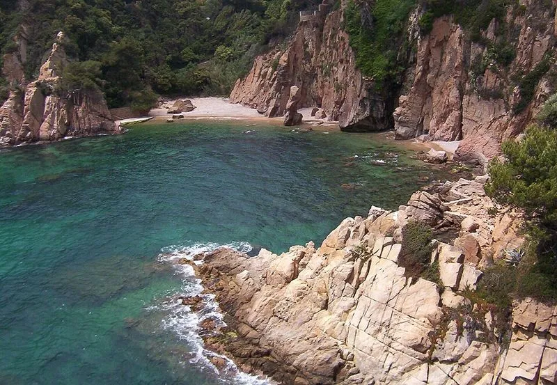 Playa Cala Forcanera en Blanes, Gerona — foto 5 de 7