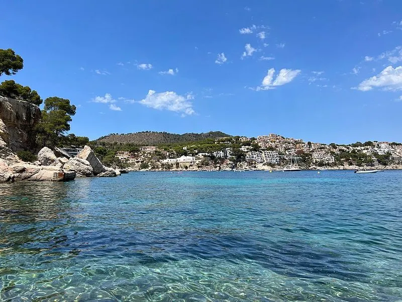 Cala Fornells en Calvià, Islas Baleares — foto 5 de 6