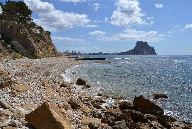 Playa Cala Les Urques en Calp, Alicante — foto 8 de 12