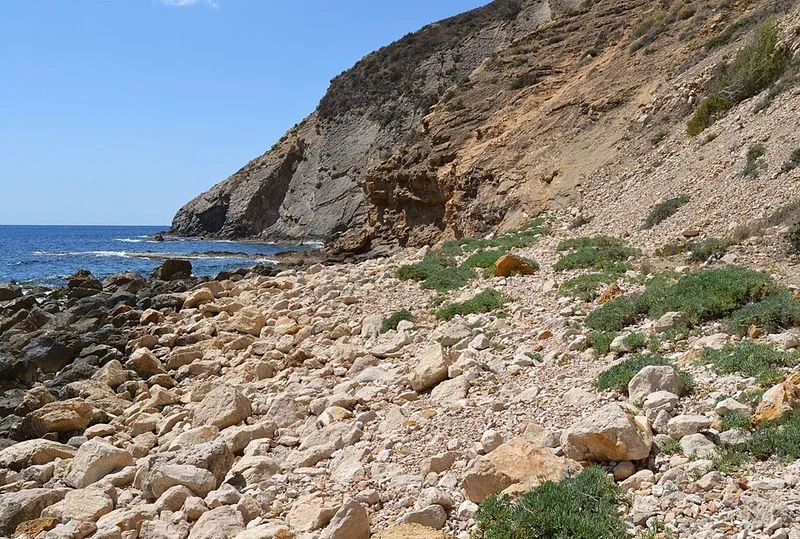 Playa Cala Les Urques en Calp, Alicante — foto 7 de 12