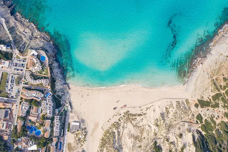 Playa Cala Mesquida en Capdepera, Islas Baleares — foto 2 de 14