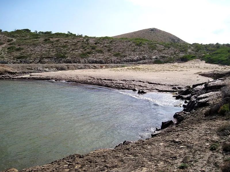 Playa Cala Mitjana en Artà, Islas Baleares — foto 6 de 10