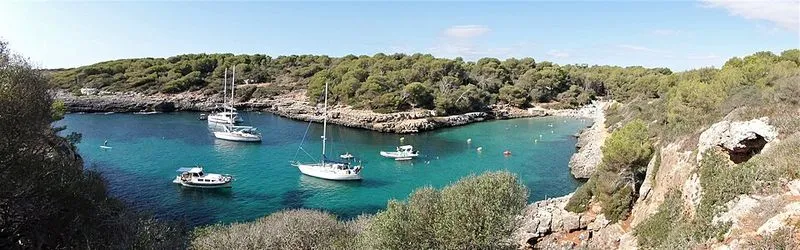 Cala Mitjana en Felanitx, Islas Baleares — foto 10 de 14