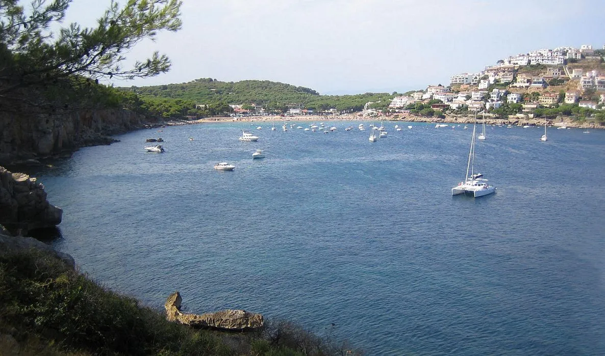 Cala Montgó en L'Escala, Gerona — foto 2 de 5