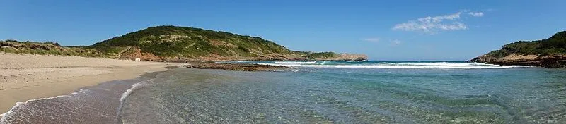 Playa Cala Morell en Ciutadella de Menorca, Islas Baleares — foto 2 de 11