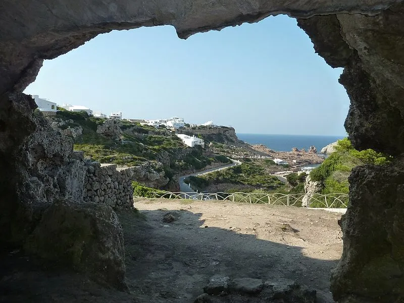 Playa Cala Morell en Ciutadella de Menorca, Islas Baleares — foto 10 de 11