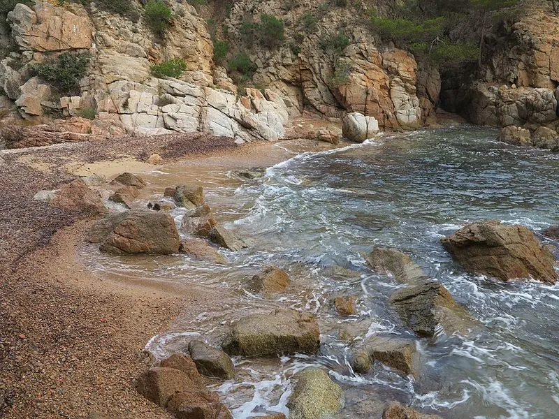 Playa Cala Morisca en Tossa de Mar, Gerona — foto 5 de 7