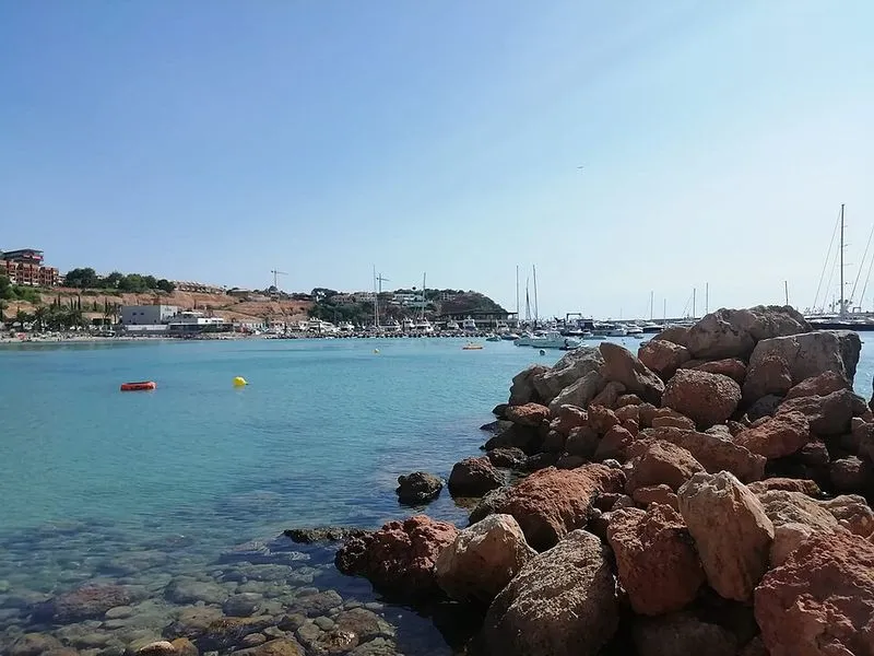Cala Penyas Rotges en Calvià, Islas Baleares — foto 9 de 13