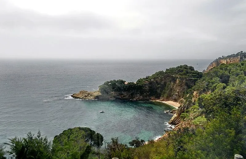 Cala Pola en Tossa de Mar, Gerona — foto 8 de 10
