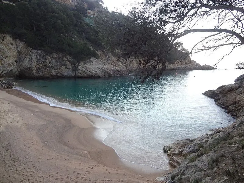 Cala Pola en Tossa de Mar, Gerona — foto 7 de 10