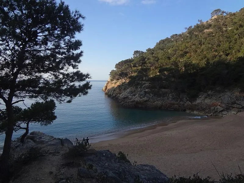 Cala Pola en Tossa de Mar, Gerona — foto 9 de 10