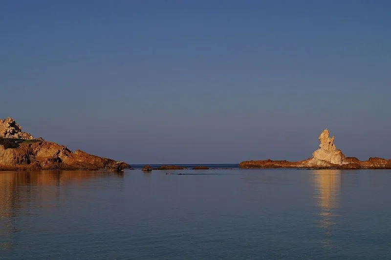 Playa Cala Pregonda en Es Mercadal, Islas Baleares — foto 7 de 10