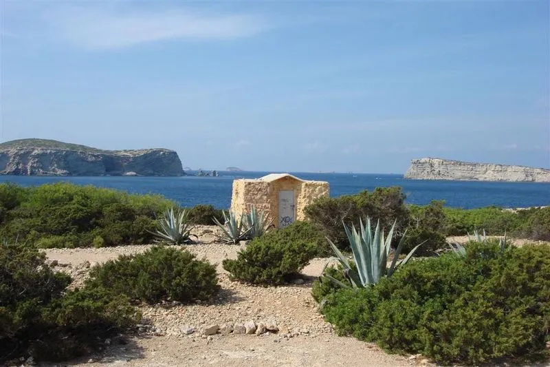 Playa Cala Roig en Sant Josep de sa Talaia, Islas Baleares — foto 3 de 4