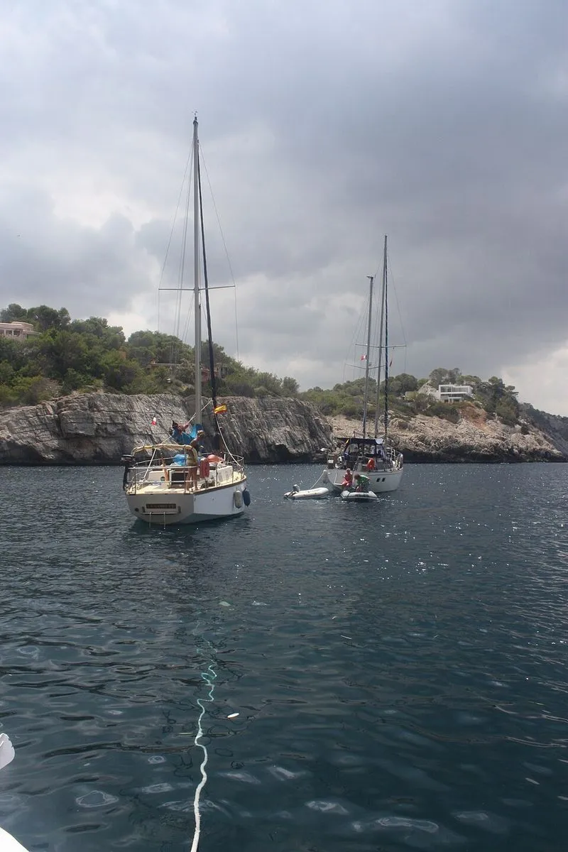 Playa Cala Saladeta en Sant Antoni de Portmany, Islas Baleares — foto 9 de 10