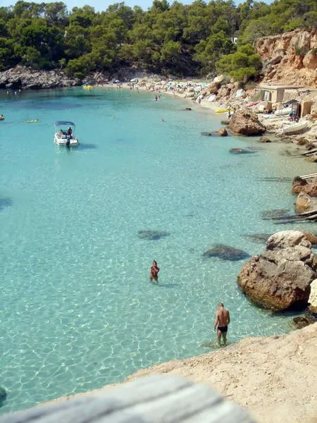 Playa Cala Saladeta en Sant Antoni de Portmany, Islas Baleares — foto 10 de 10