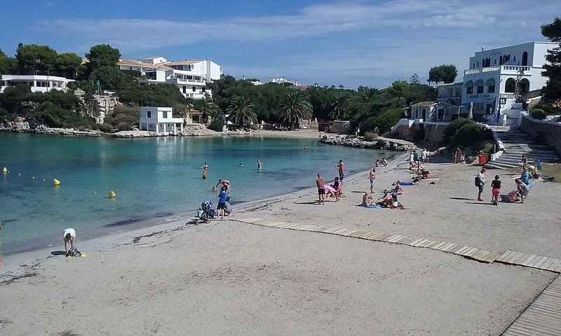 Playa Cala Santandria en Ciutadella de Menorca, Islas Baleares — foto 3 de 8
