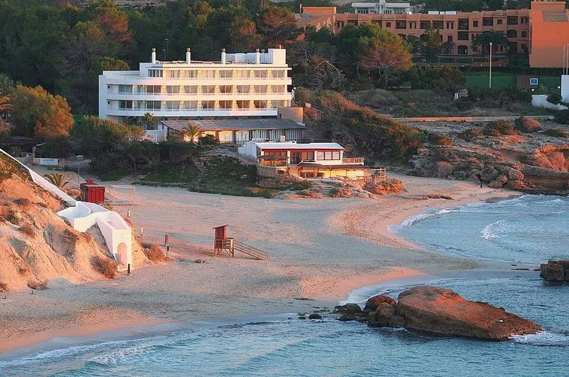 Playa Cala Tarida en Sant Josep de sa Talaia, Islas Baleares — foto 3 de 10