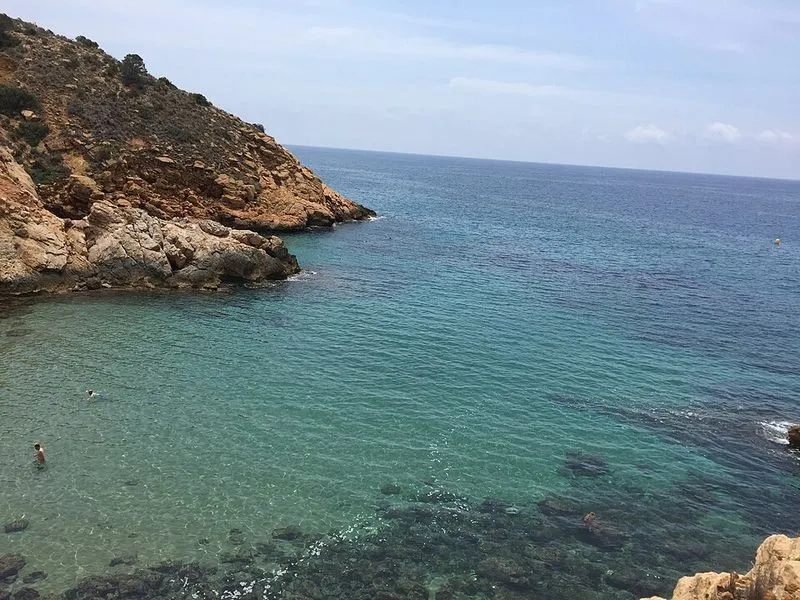 Playa Cala Tío Ximo en Benidorm, Alicante — foto 4 de 5