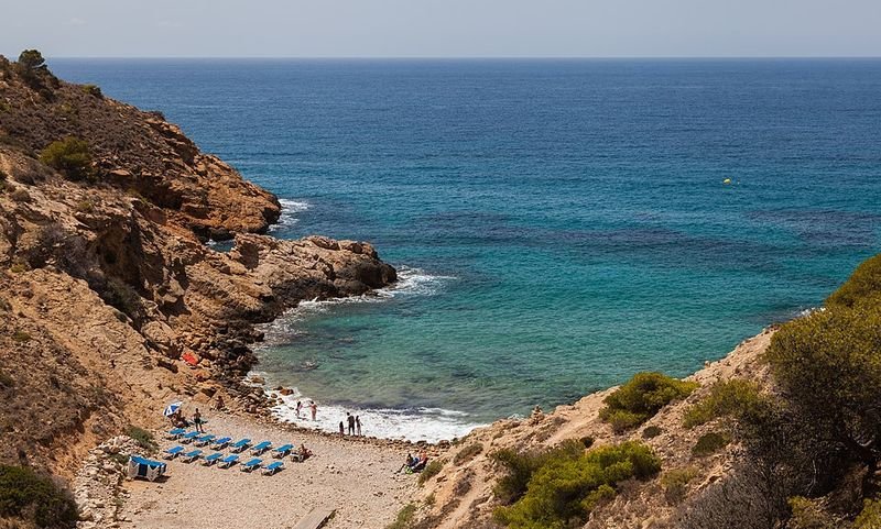 Playa Cala Tío Ximo en Benidorm, Alicante