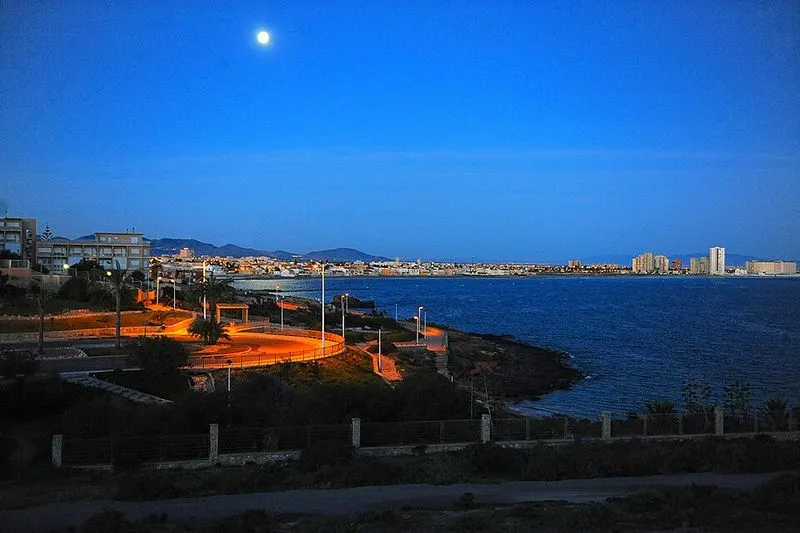 Cala Túnez en Cartagena, Murcia — foto 1 de 2